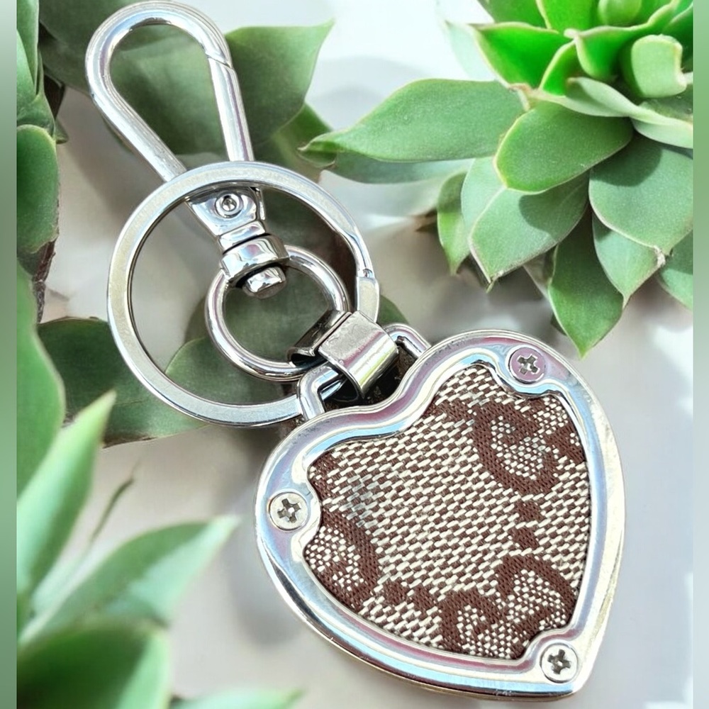 GUC  Keychain beautiful!